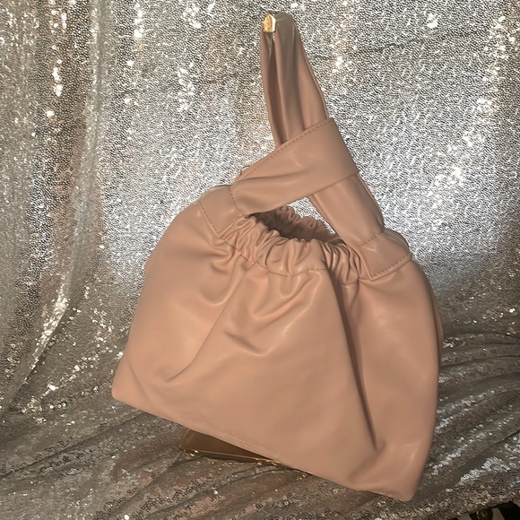 Elizabeth Arden Handbags - * Elizabeth Arden